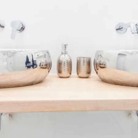 Family Luxury Nature Apartment, 1-6, 2 Sypialnie I Salon, 100m Bazylika, Summerwinter Brand Apartamento Gdansk