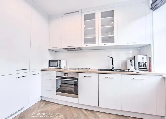 Family Luxury Nature Apartment, 1-6, 2 Sypialnie I Salon, 100m Bazylika, Summerwinter Brand Apartamento Gdańsk